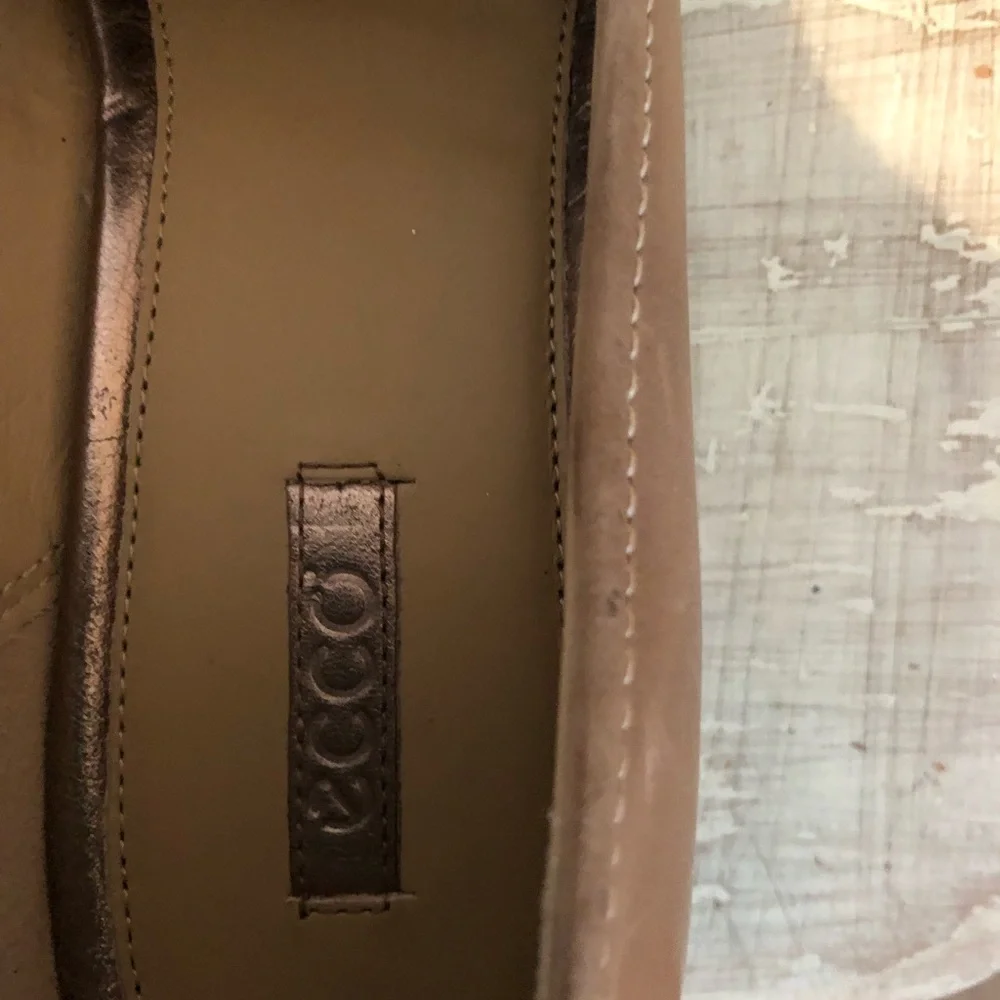 Ecco women’s tan leather loafer shoes - Picture 4 of 5